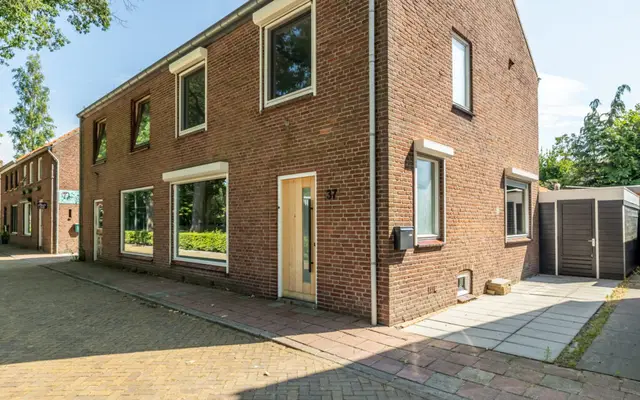 Foto van Spoorstraat 37, Dorst