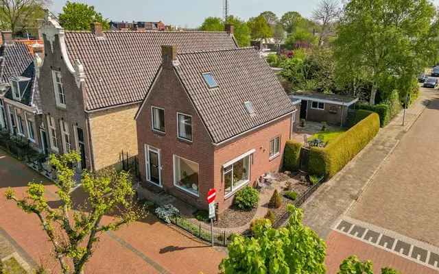 Foto van Raadhuisstraat 12, Balk