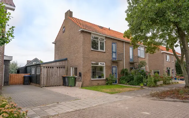 Foto van De Dageraad 10, Den Hoorn