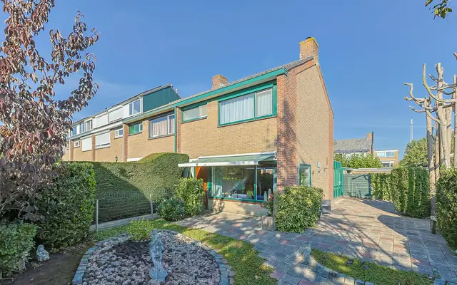 Foto van Emmalaan 17, Nieuwkoop