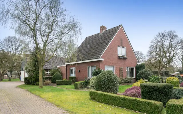 Foto van Veendijk 1, Wezup