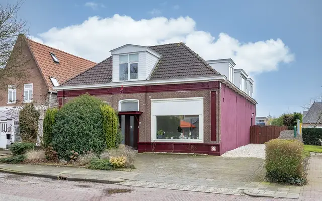 Foto van Oosteinde 10, Sint Jacobiparochie
