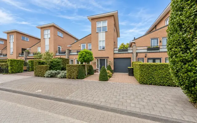 Foto van Bachlaan 188, Oud-Beijerland