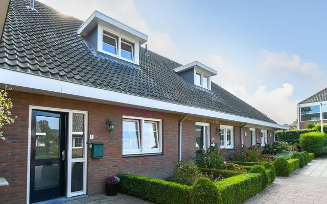 Foto van Schoolhofje 5, Neer