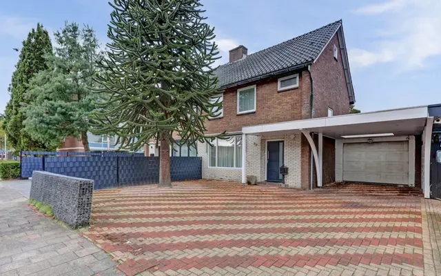 Foto van Burgemeester Van Veenlaan 80, Enschede