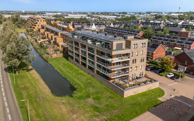 Foto van Lisdodde 151, Alphen aan den Rijn