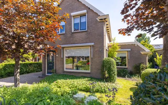 Foto van Bernhardstraat 12, Avenhorn