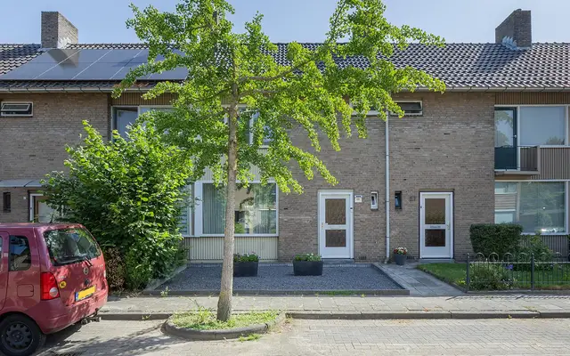 Foto van Pastoor W. Hellemonsstraat 19, Best