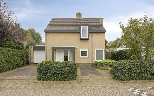 Foto van Dr. J.M. den Uylstraat 53, Oosterhout