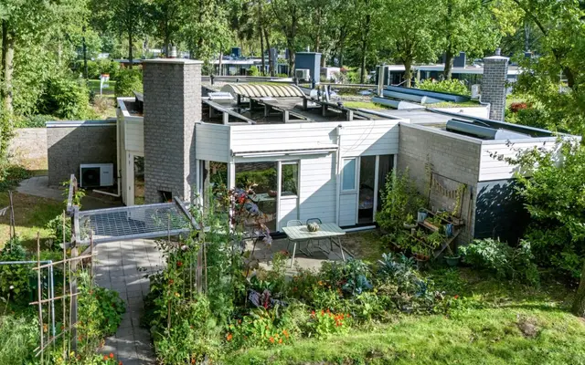 Foto van Ermerzand 115, Erm