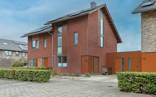 Foto van Lisdodde 96, Alphen aan den Rijn