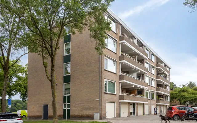 Foto van J.J. van Deinselaan 422, Enschede