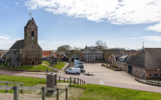 Foto van Tsjerkeplein 2, Wierum