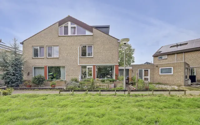 Foto van Salamanderveen 345, Spijkenisse