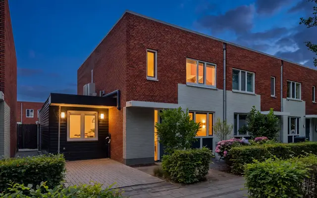 Foto van Van der Waalsstraat 21, Deventer