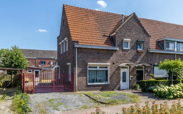 Foto van Parkstraat 12, Brunssum