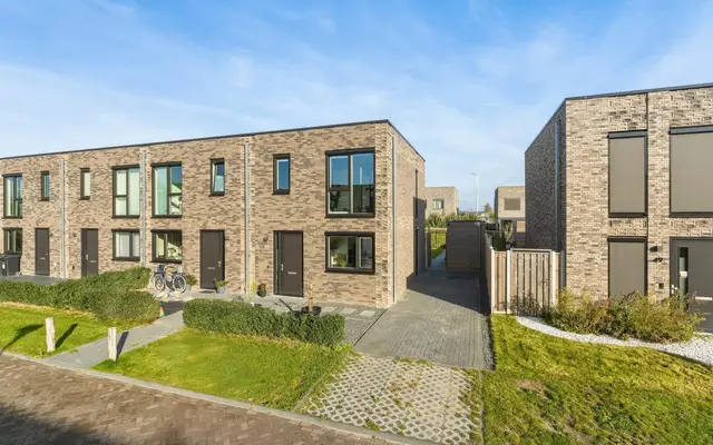 Foto van Elizabeth Anscombestraat 47, Almere