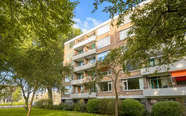 Foto van Burgemeester Caan van Necklaan 690, Leidschendam