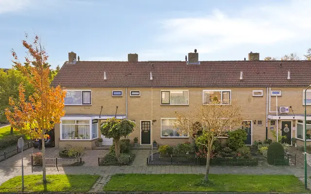 Foto van Almarestraat 10, Bunschoten-Spakenburg