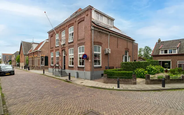 Foto van Kerkstraat 9, Almkerk