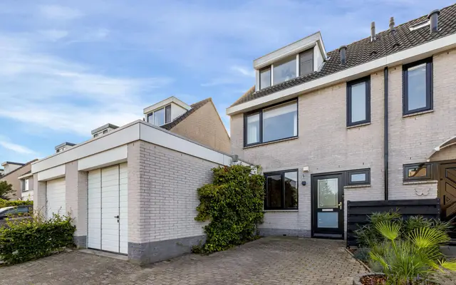 Foto van Maarten Trompstraat 37, Hellevoetsluis