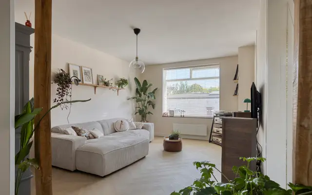 Foto van Hugo de Grootstraat 8, Alphen aan den Rijn