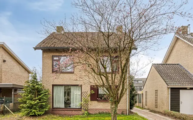 Foto van Eisenhowerstraat 11, Rijen