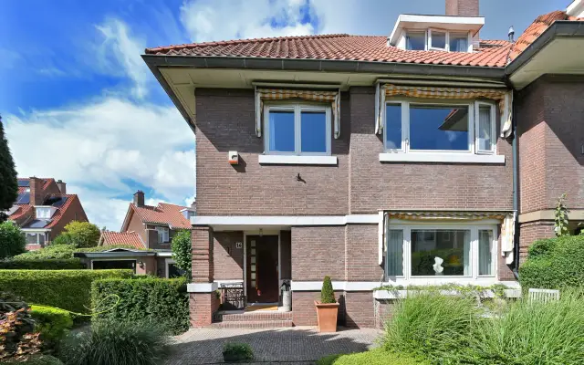 Foto van Van Hoeylaan 14, Den Haag