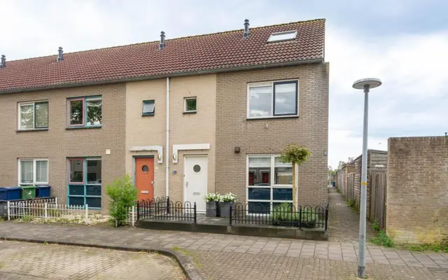 Foto van Salsastraat 79, Almere