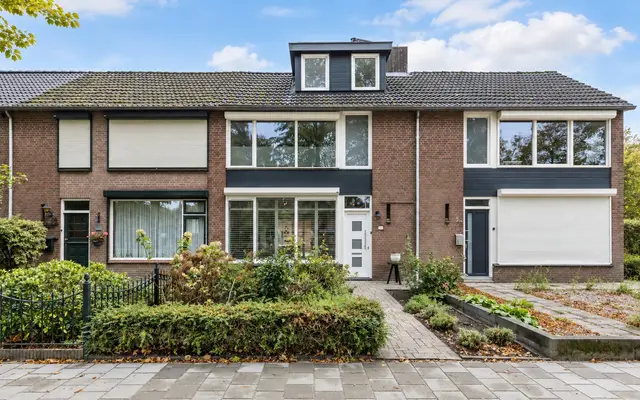Foto van Burgemeester Elkhuizenlaan 82, Halsteren
