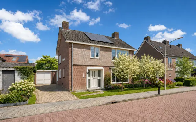 Foto van Nassaustraat 32, Best