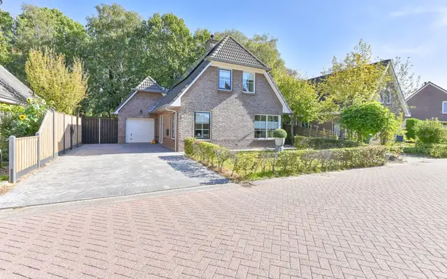 Foto van De Linden 45, Valthe