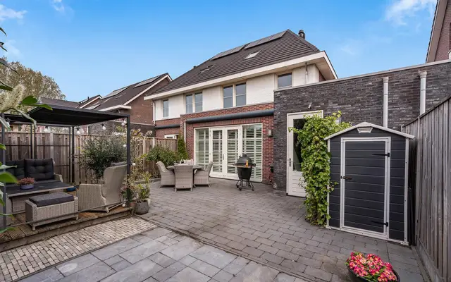 Foto van Voorneveldstraat 10, Pernis Rotterdam