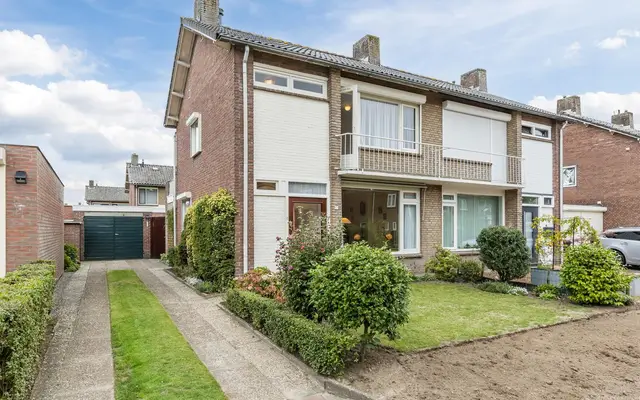 Foto van Van Spreeuwelstraat 17, Hilvarenbeek