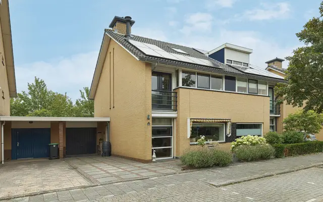 Foto van Van Ravesteyndreef 30, Barendrecht