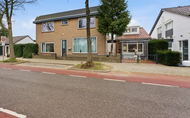 Foto van F. van der Poest Clementlaan 51, Poortugaal