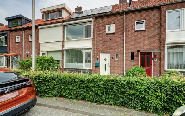 Foto van Schoutstraat 8, Rijen