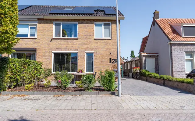 Foto van Wilhelminalaan 28, Dirksland