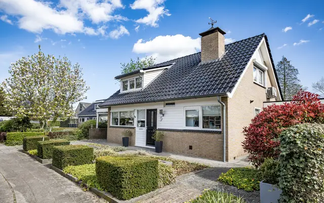 Foto van Beukenlaan 5, Aadorp