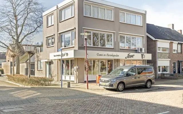 Foto van Dorpsstraat 120, Halsteren