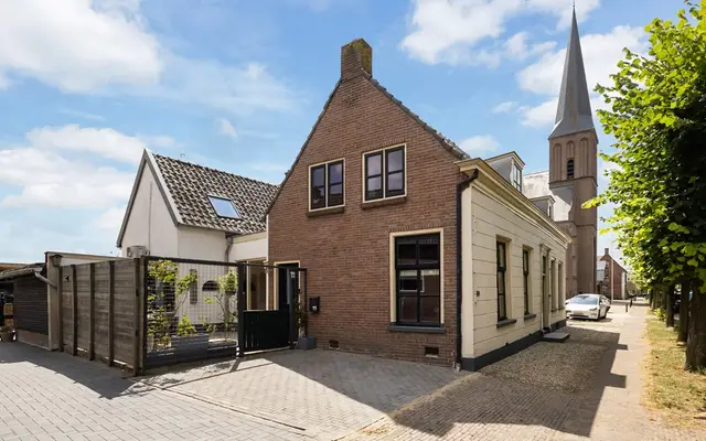 Foto van Voorstraat 11, Beesd