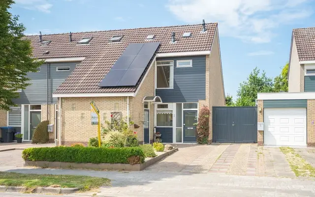 Foto van De Warren 7, Balk