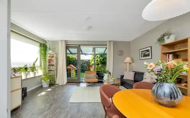Foto van Bart van der Leckplantsoen 19, Amsterdam