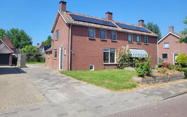 Foto van Holdingastrjitte 12, Eanjum