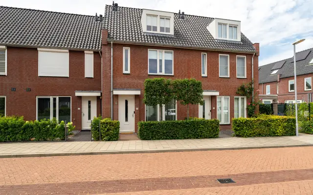 Foto van Herman De Ruijterstraat 24, Poederoijen