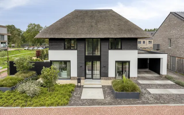 Foto van Houtwal 35, HOEVEN