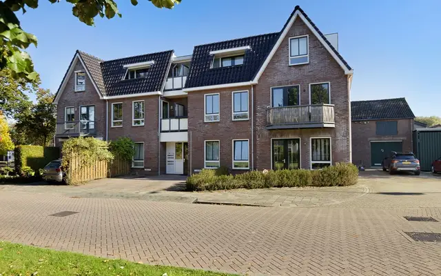 Foto van Dorpsplein 26, Wekerom