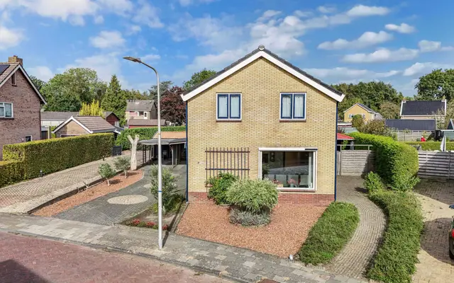 Foto van Van der Veldestrjitte 6, Tijnje