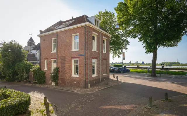 Foto van Waalkade 30, Zaltbommel