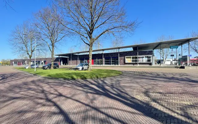 Foto van Stationsplein 13, Uithuizen